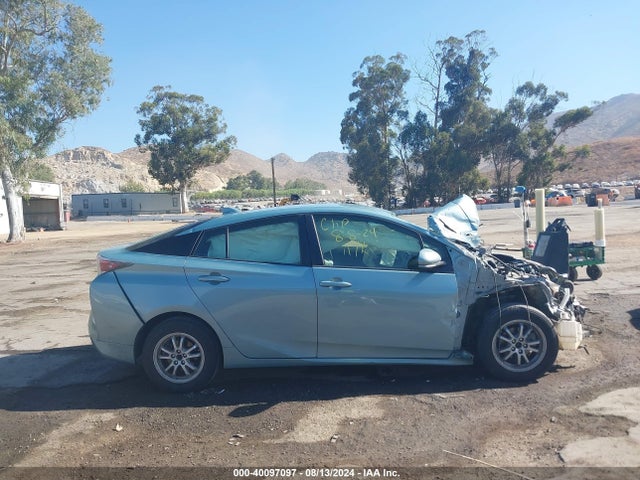 Toyota Prius Two Eco 2016 JTDKARFU7G3017066 Image 13