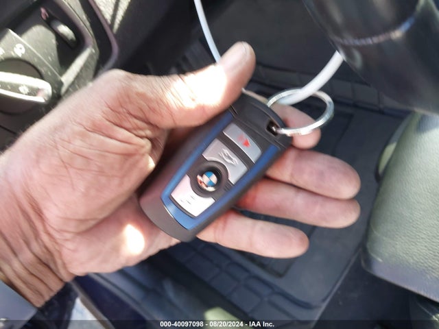 WBA8B3G57JNV00710 BMW 340i
