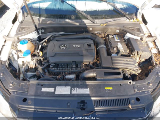 1VWAT7A35FC099285 Volkswagen Passat 1.8t S