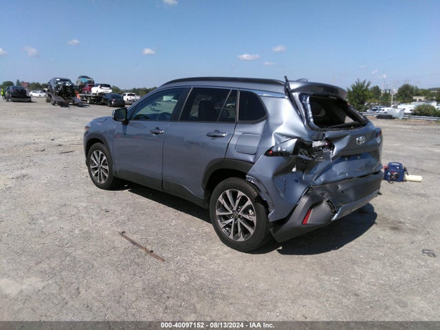 Toyota Corolla Cross Xle 2022 7MUEAABG1NV001204 Image 3