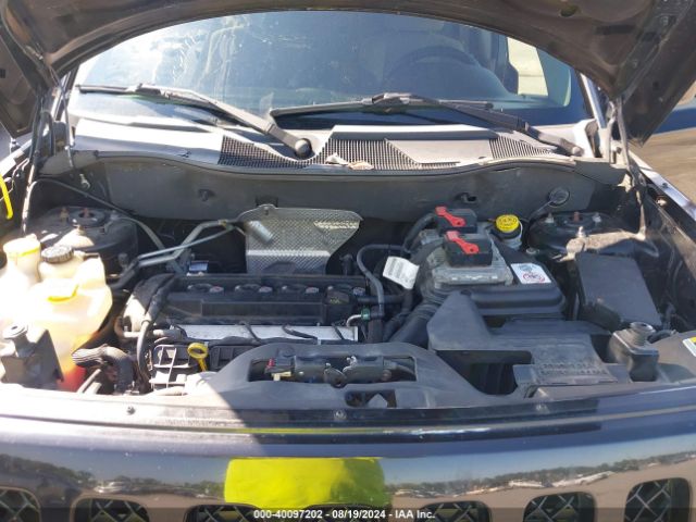1C4NJPFA4GD603208 Jeep Patriot Latitude