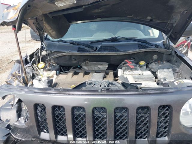 1C4NJPFB1GD732595 Jeep Patriot Latitude