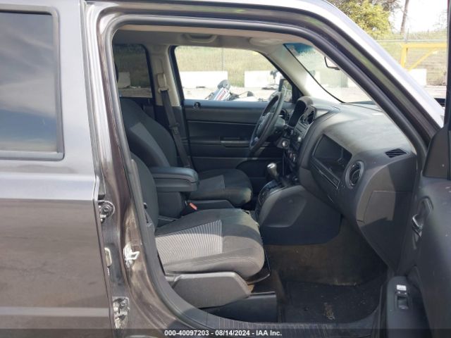 1C4NJPFB1GD732595 Jeep Patriot Latitude