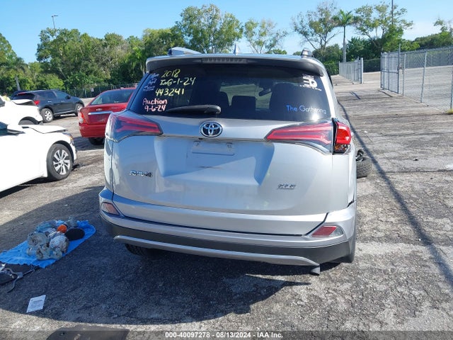 Toyota Rav4 Xle 2018 2T3WFREV1JW443241 Image 16