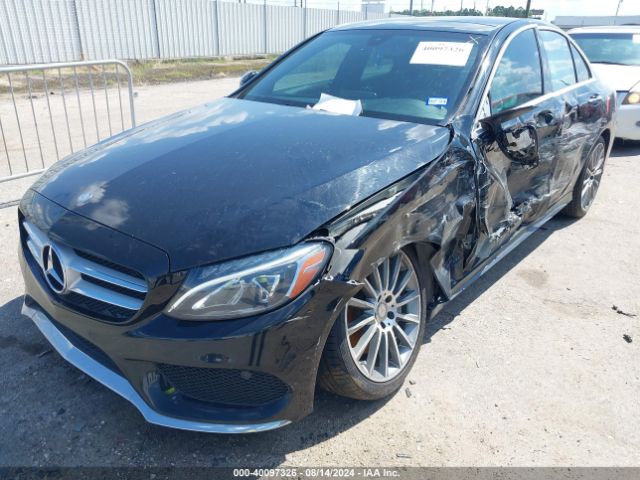 55SWF4JB9FU054910 Mercedes-Benz C 300 Luxury/sport