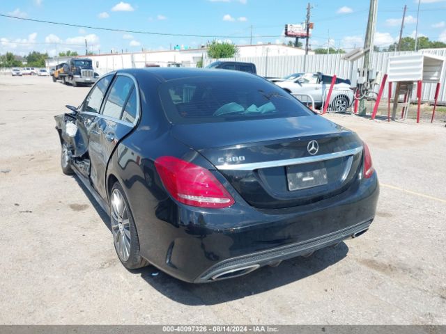 55SWF4JB9FU054910 Mercedes-Benz C 300 Luxury/sport