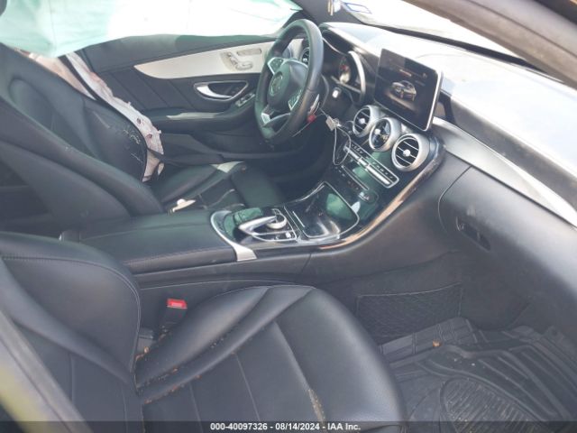 55SWF4JB9FU054910 Mercedes-Benz C 300 Luxury/sport