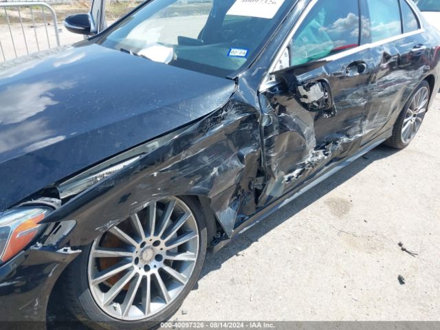 55SWF4JB9FU054910 Mercedes-Benz C 300 Luxury/sport