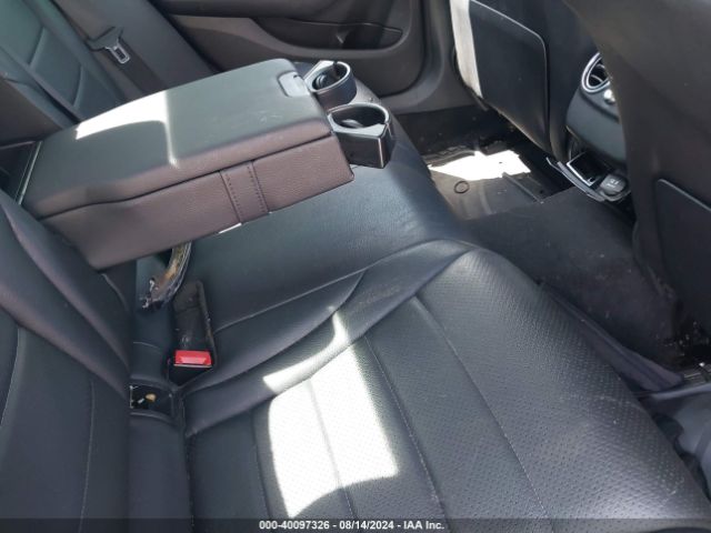 55SWF4JB9FU054910 Mercedes-Benz C 300 Luxury/sport