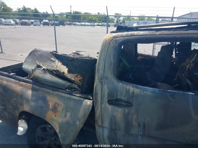 3TMLU4EN2FM203068 Toyota Tacoma Base V6
