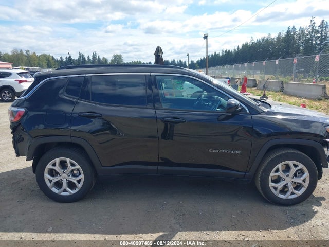 Jeep Compass Latitude 4x4 2024 3C4NJDBN1RT111143 Image 14