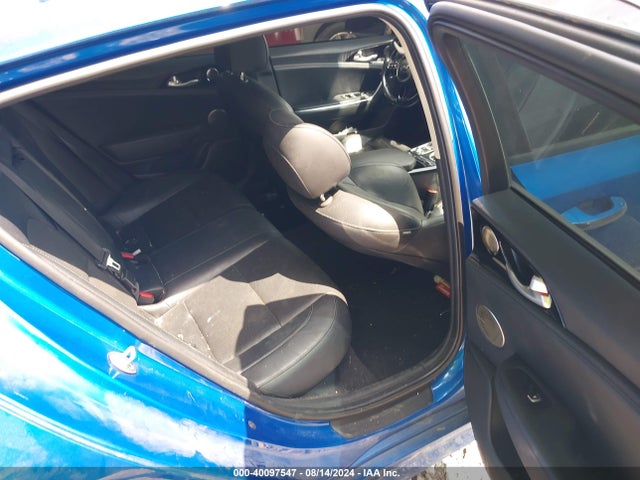 KIA Stinger Premium 2018 KNAE25LA0J6033657 Image 8