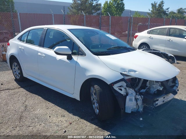 Toyota COROLLA LE 2021 5YFEPMAE5MP231894 головне зображення