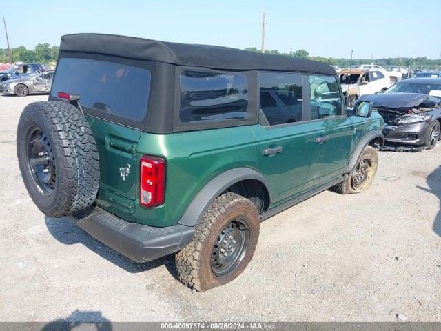 Ford Bronco Black Diamond 2022 1FMEE5DH8NLB89910 Image 4