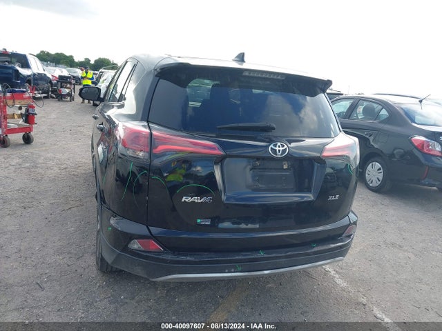 Toyota Rav4 Xle 2018 2T3WFREV3JW483577 Image 18