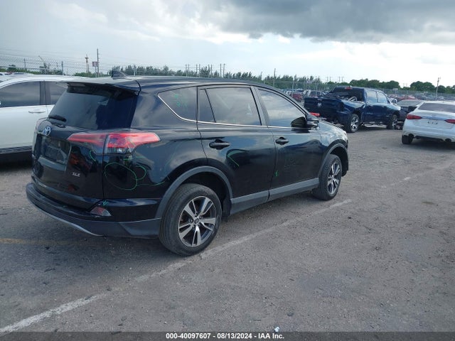 Toyota Rav4 Xle 2018 2T3WFREV3JW483577 Image 4