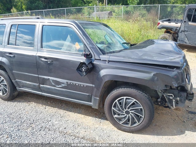 1C4NJPBA3FD402596 Jeep Patriot Sport