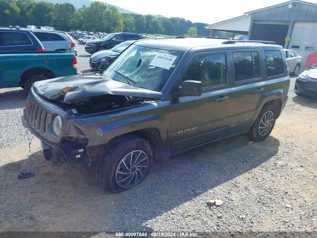1C4NJPBA3FD402596 Jeep Patriot Sport