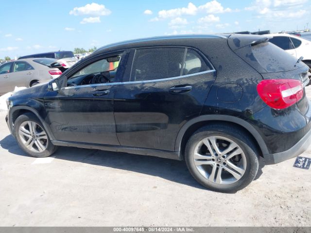 WDCTG4EB1JJ496605 Mercedes-Benz GLA 250