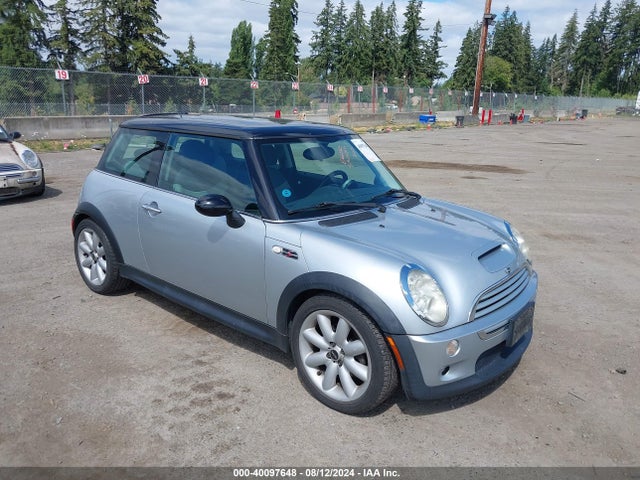 2005 MINI COOPER S WMWRE33415TD91335 Photo 0