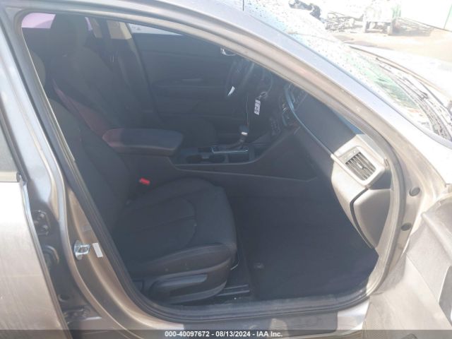 5XXGT4L39HG134504 KIA Optima Lx