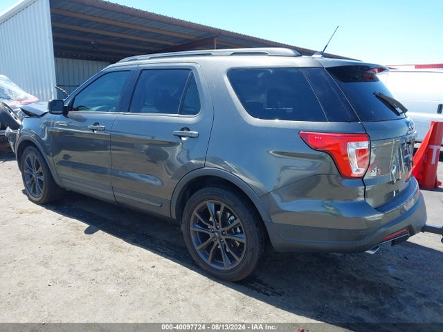 Ford EXPLORER XLT 2018 1FM5K7D86JGB56511 Image 3