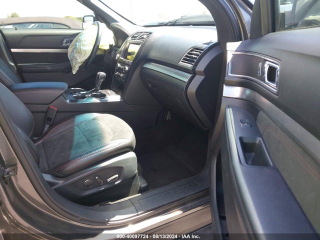 Ford EXPLORER XLT 2018 1FM5K7D86JGB56511 Image 5