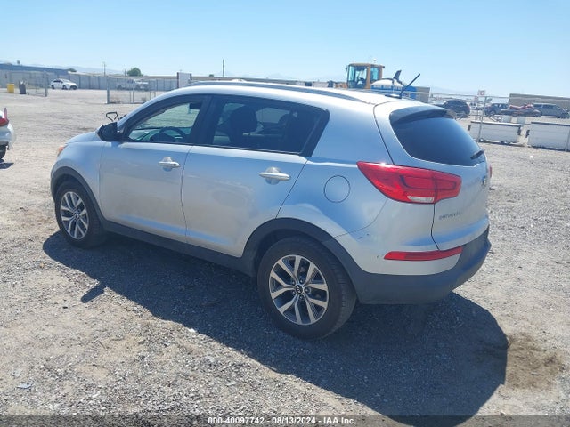 KIA Sportage Lx 2016 KNDPB3AC9G7844820 Image 3