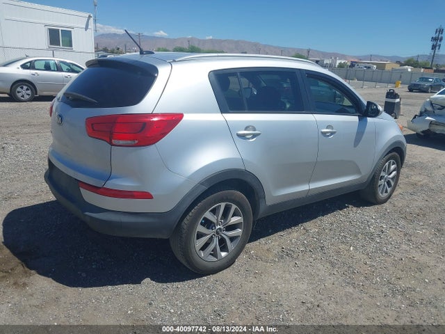KIA Sportage Lx 2016 KNDPB3AC9G7844820 Image 4