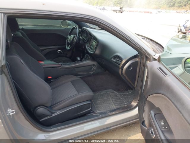 2C3CDZAG6HH561154 Dodge Challenger Sxt