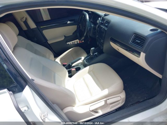 3VWL17AJ0HM387746 Volkswagen Jetta 1.8t Sel/1.8t Sel Premium