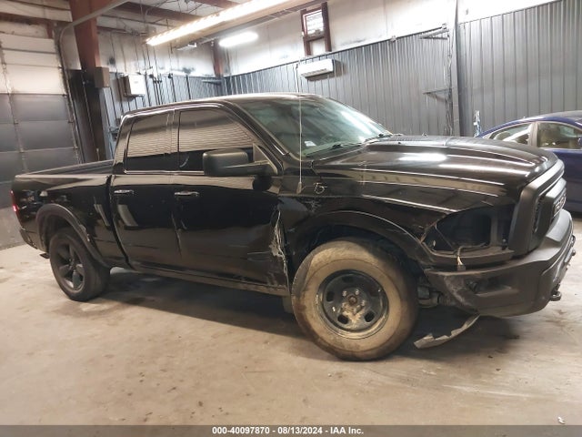 1C6RR7GG6KS705649 RAM 1500 Classic Warlock Quad Cab 4x4 6'4 Box