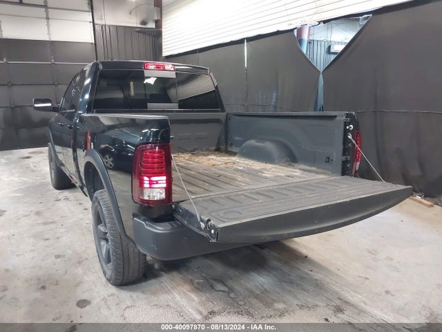 1C6RR7GG6KS705649 RAM 1500 Classic Warlock Quad Cab 4x4 6'4 Box