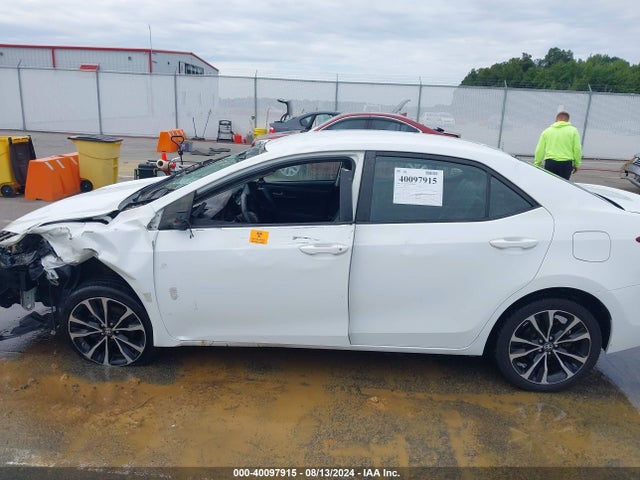 Toyota COROLLA SE 2017 5YFBURHE7HP614532 Image 14