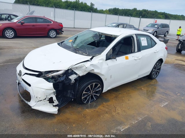 Toyota COROLLA SE 2017 5YFBURHE7HP614532 Image 2