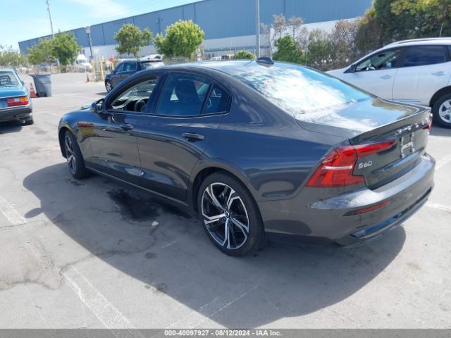 7JRL12TV5PG234487 Volvo S60 B5 Core Dark Theme