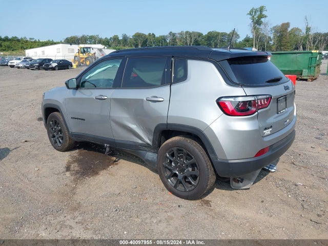 Jeep Compass Altitude 4x4 2022 3C4NJDBB2NT226639 Image 3
