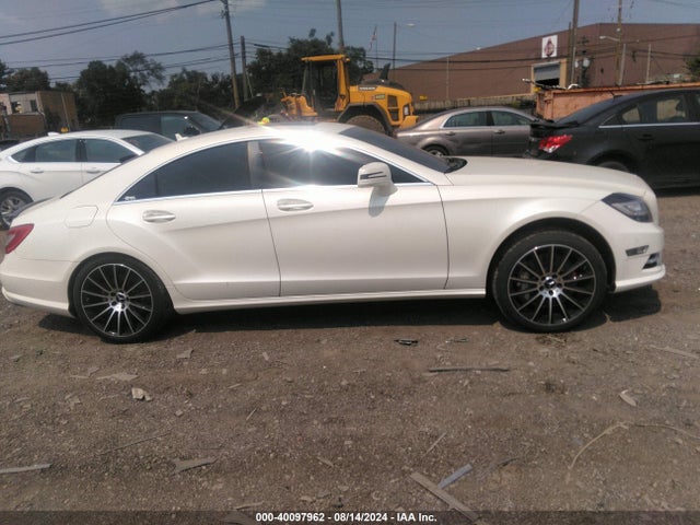 WDDLJ9BB4EA107914 Mercedes-Benz Cls 550 4matic
