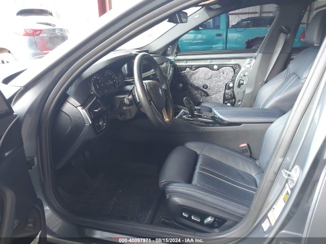 WBAJE5C5XJWA97538 BMW 540I