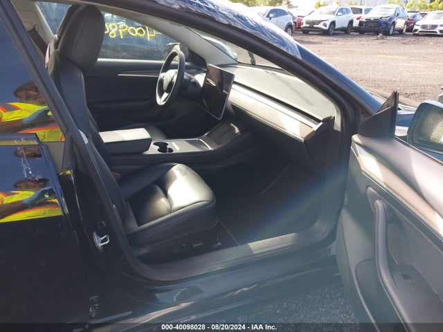 2022 TESLA MODEL 3 5YJ3E1EB4NF106457 Photo 4