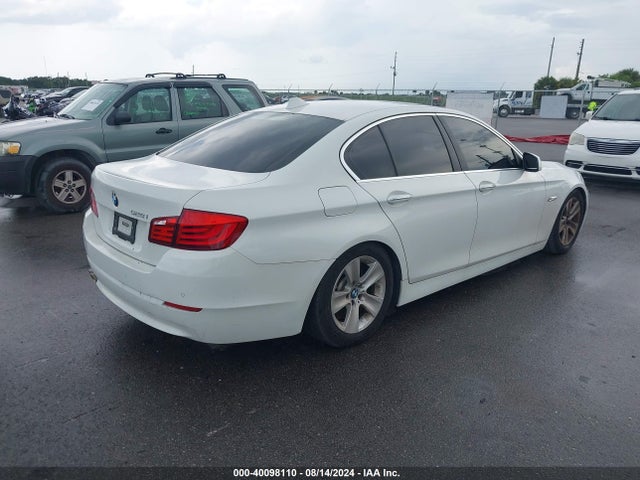 40098110 :رقم المزاد ، WBAFR1C59BC750864 vin ، 2011 Bmw 528i مزاد بيع