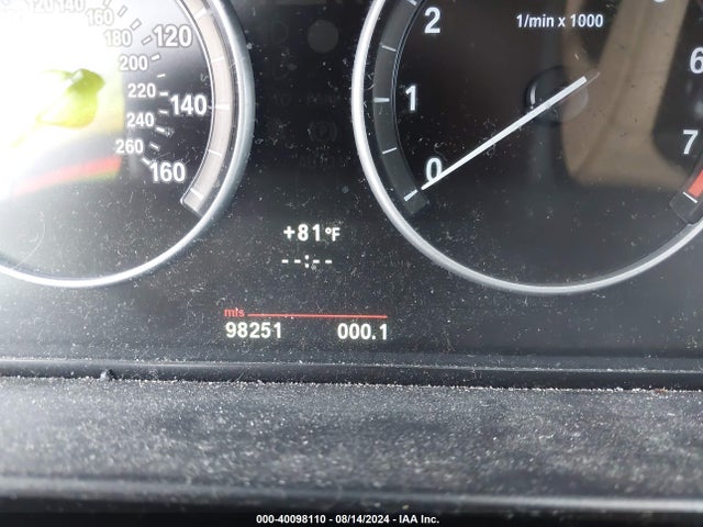 40098110 :رقم المزاد ، WBAFR1C59BC750864 vin ، 2011 Bmw 528i مزاد بيع