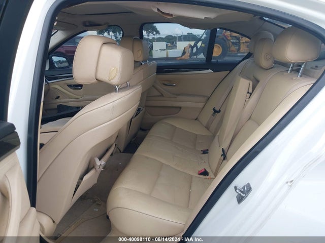 40098110 :رقم المزاد ، WBAFR1C59BC750864 vin ، 2011 Bmw 528i مزاد بيع