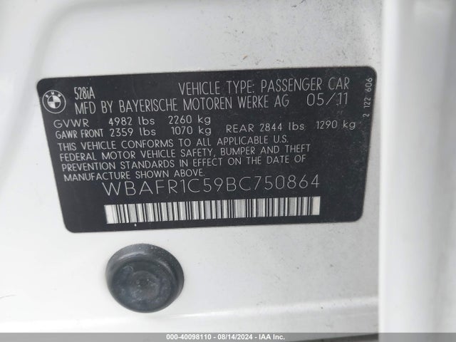 40098110 :رقم المزاد ، WBAFR1C59BC750864 vin ، 2011 Bmw 528i مزاد بيع