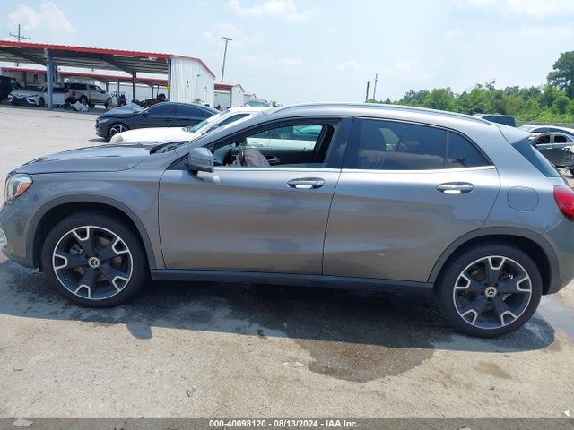 WDCTG4EB4JJ428542 Mercedes-Benz GLA 250
