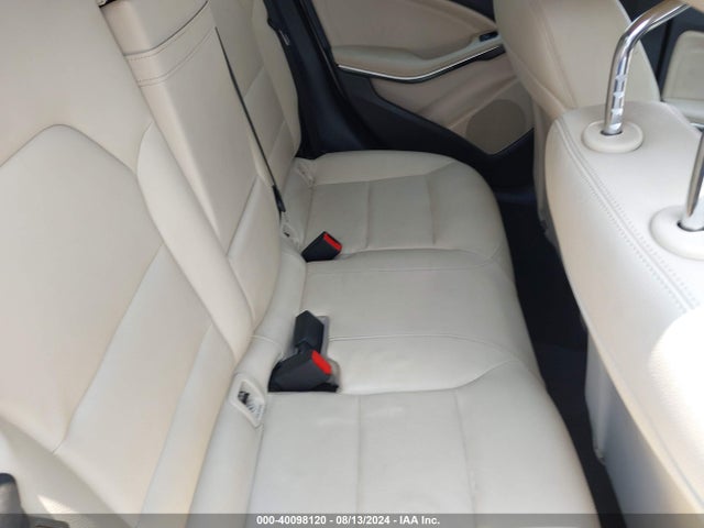 WDCTG4EB4JJ428542 Mercedes-Benz GLA 250