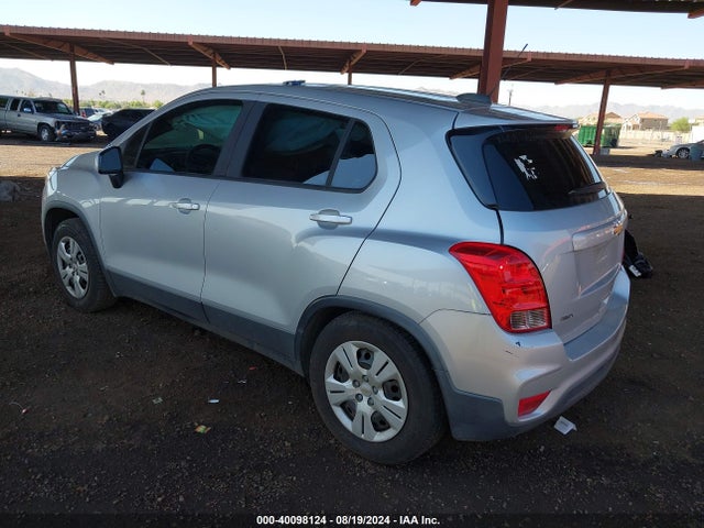 Chevrolet TRAX LS 2018 3GNCJKSB5JL348604 Image 3