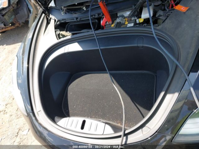 5YJ3E1EB9KF194871 Tesla Model 3 Long Range/performance