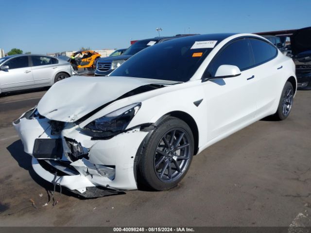 2022 TESLA MODEL 3 5YJ3E1EB7NF136438 Photo 1