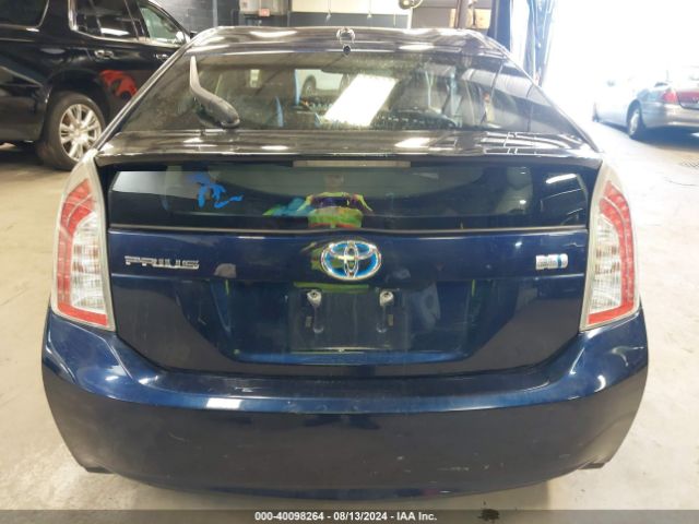 JTDKN3DU6F1881475 Toyota Prius Four